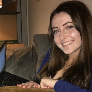 Meet your Posher, Lauren